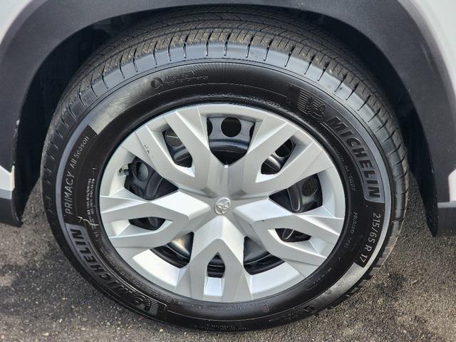 used 2024 Toyota Corolla Cross car, priced at $24,999