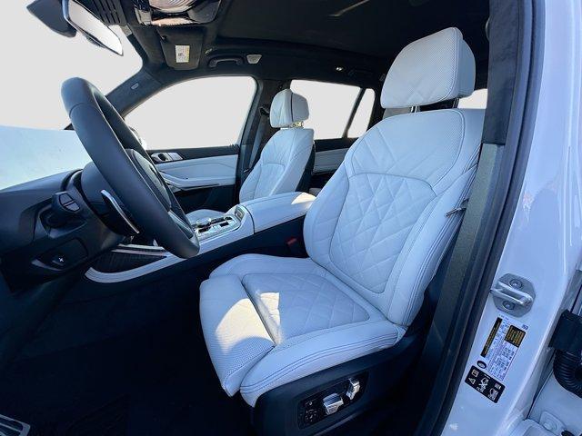 new 2026 BMW X7 car, priced at $103,600