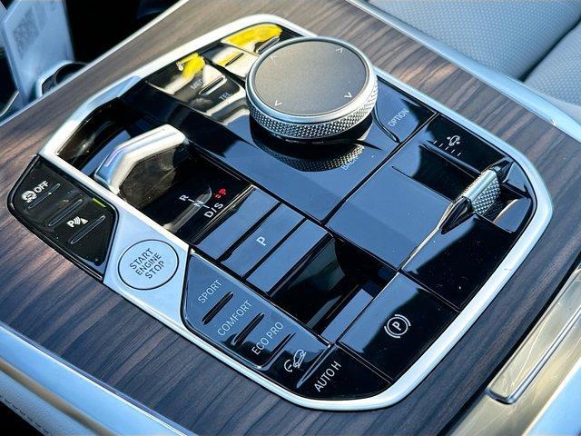 new 2026 BMW X7 car, priced at $103,600