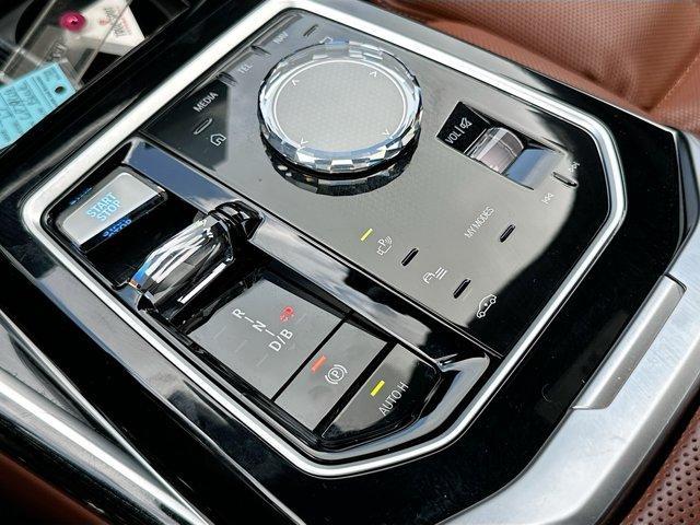 used 2024 BMW i7 car