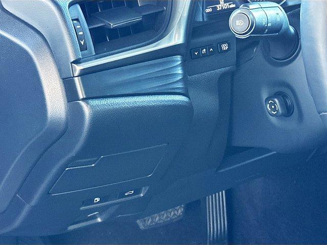 used 2019 Lexus ES 350 car, priced at $28,000