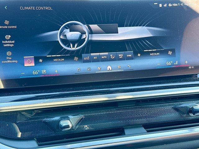 new 2026 BMW X7 car, priced at $99,390