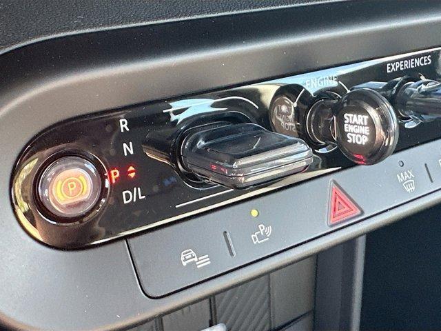 new 2025 MINI Hardtop car, priced at $33,495