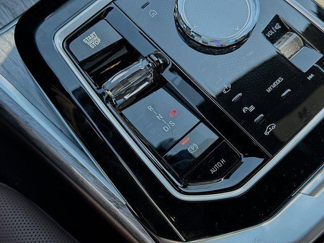 new 2025 BMW 760 car, priced at $129,135