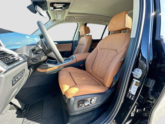 new 2026 BMW X7 car, priced at $96,285