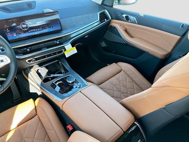 new 2026 BMW X7 car, priced at $96,285
