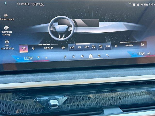 new 2026 BMW X7 car, priced at $96,285