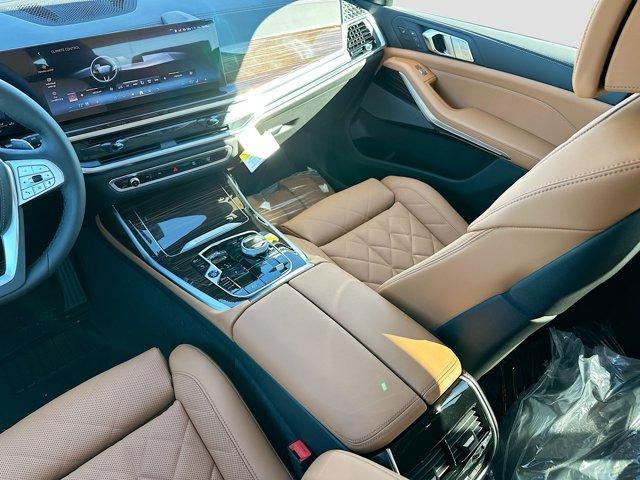 new 2026 BMW X7 car, priced at $96,680