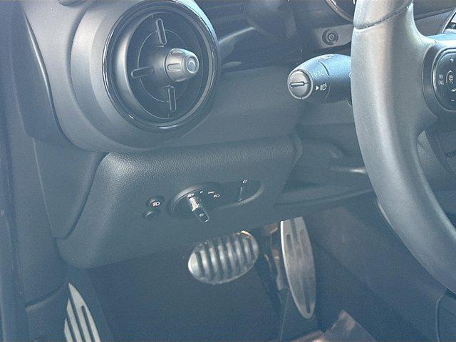 used 2023 MINI Hardtop car, priced at $31,000