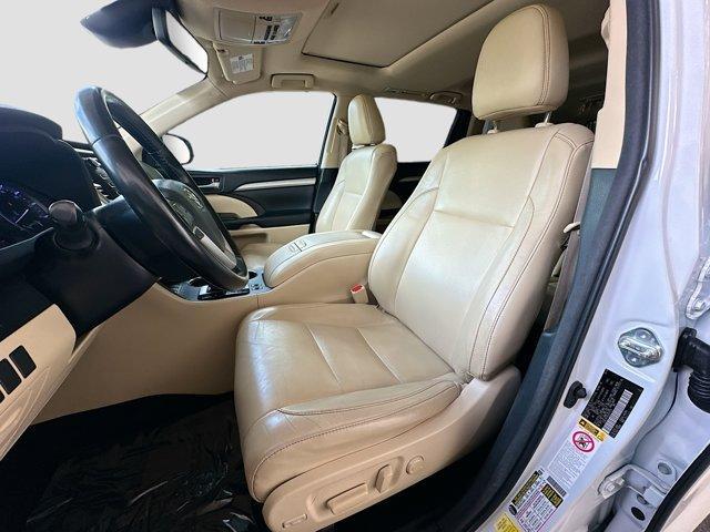 used 2018 Toyota Highlander car, priced at $22,750