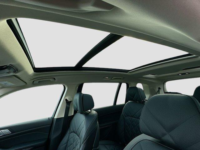 new 2026 BMW X7 car, priced at $92,205