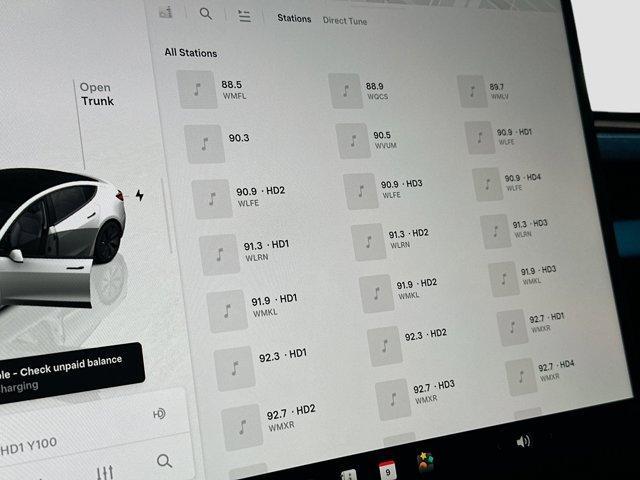 used 2025 Tesla Model 3 car, priced at $35,500