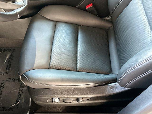 used 2025 Cadillac XT4 car, priced at $34,500