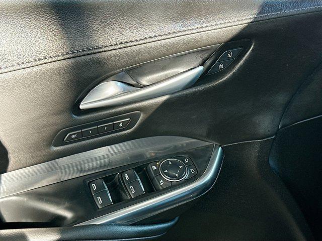 used 2025 Cadillac XT4 car, priced at $34,500