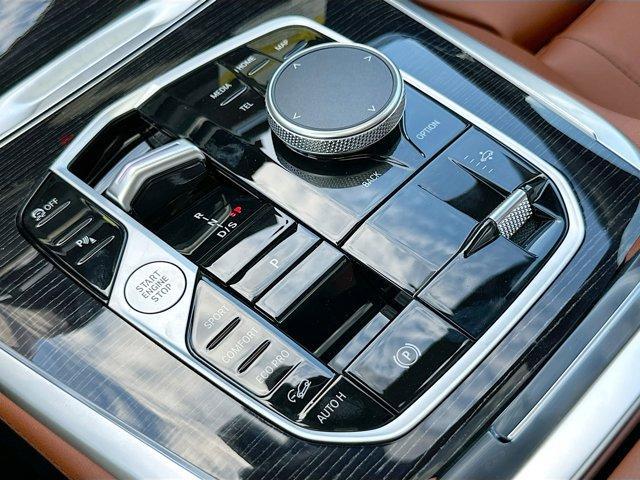 new 2026 BMW X7 car, priced at $101,155