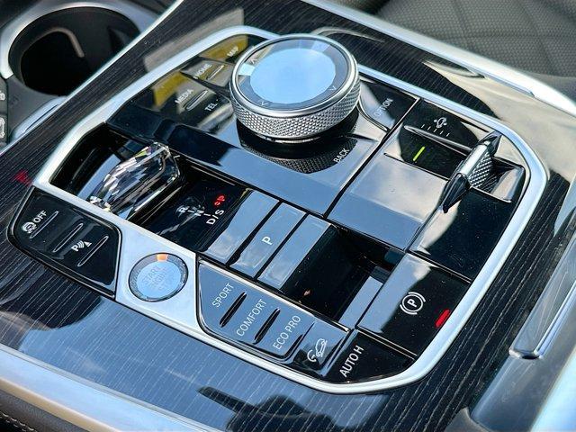 new 2026 BMW X7 car, priced at $101,885