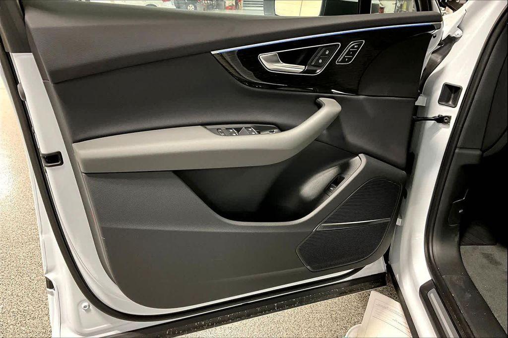new 2026 Audi Q7 car, priced at $68,140