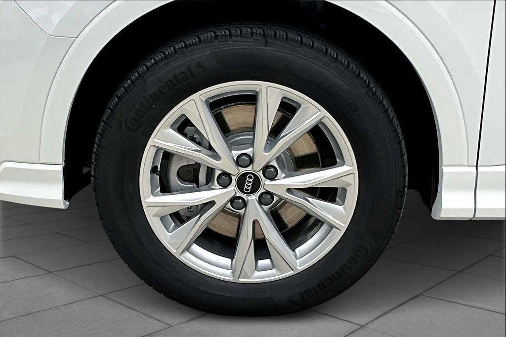 new 2025 Audi Q3 car