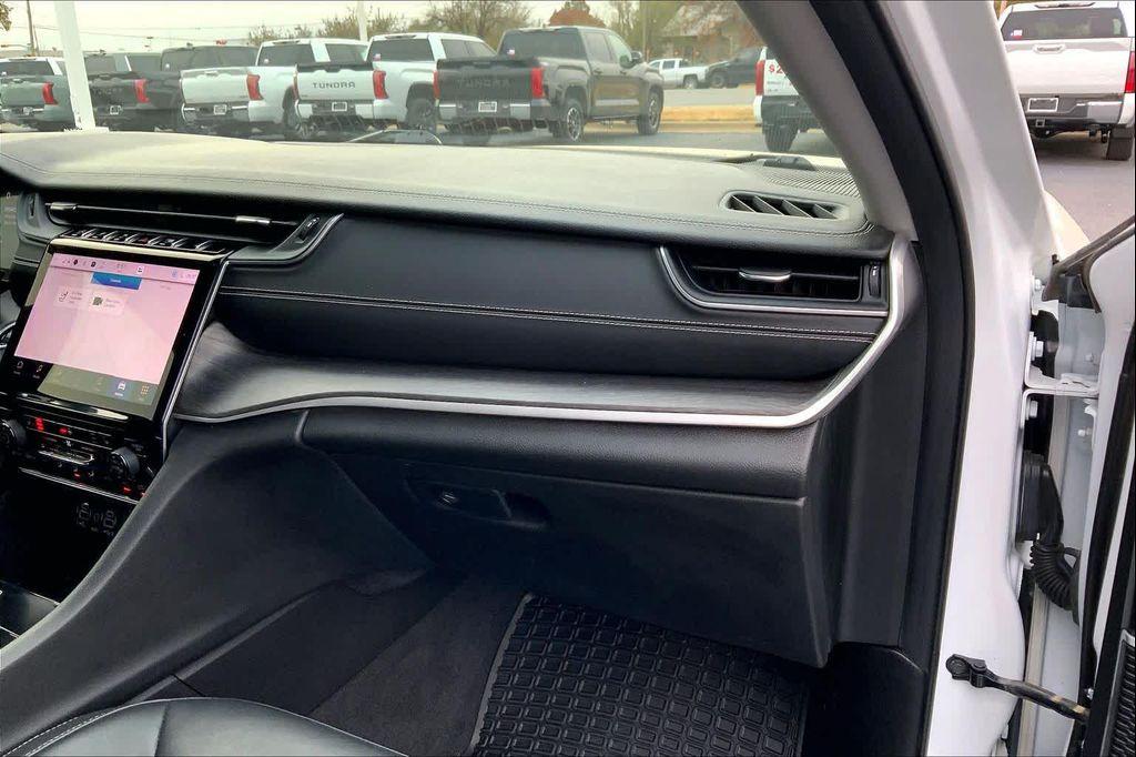 used 2022 Jeep Grand Cherokee L car, priced at $26,400