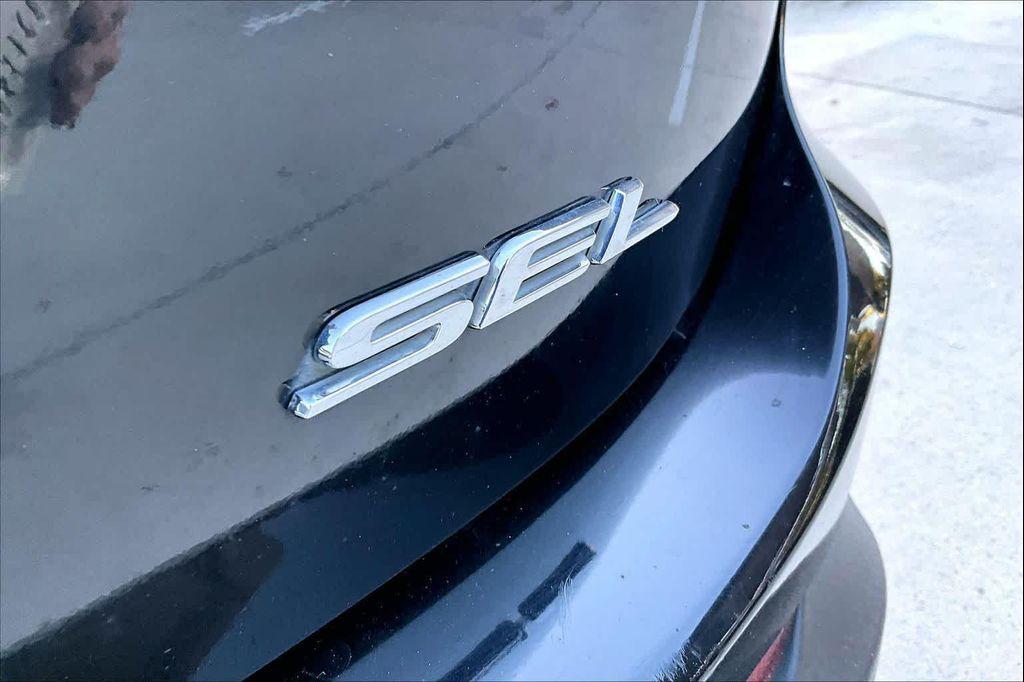 used 2018 Ford Edge car, priced at $8,400