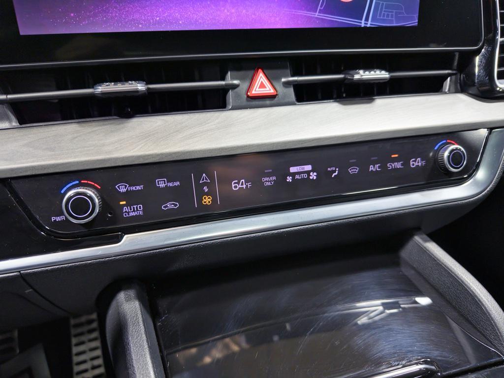 used 2023 Kia Sportage Plug-In Hybrid car, priced at $29,740