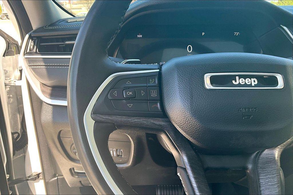 used 2024 Jeep Grand Cherokee car, priced at $28,975