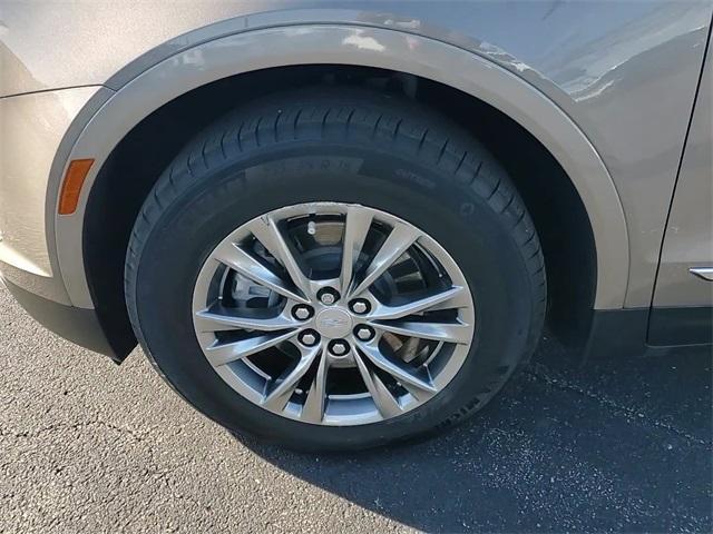 used 2023 Cadillac XT5 car, priced at $36,431