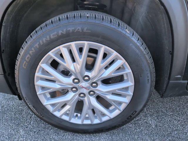 used 2025 GMC Acadia car, priced at $37,012