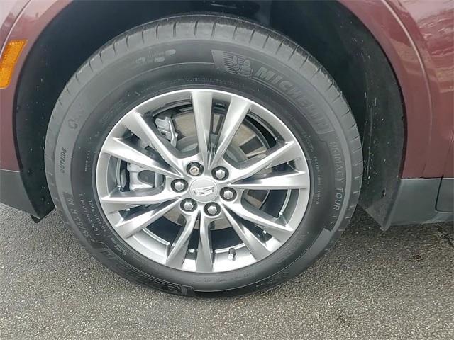 used 2022 Cadillac XT5 car, priced at $28,971