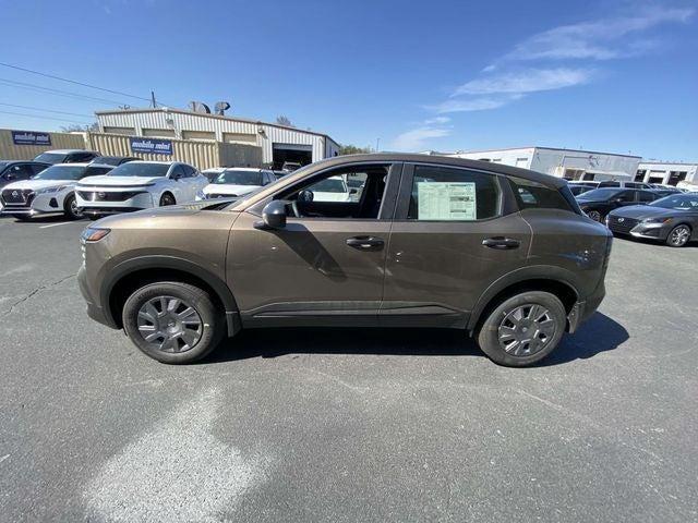 new 2025 Nissan Kicks car, priced at $24,068