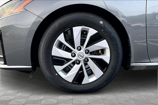 new 2025 Nissan Altima car, priced at $24,928
