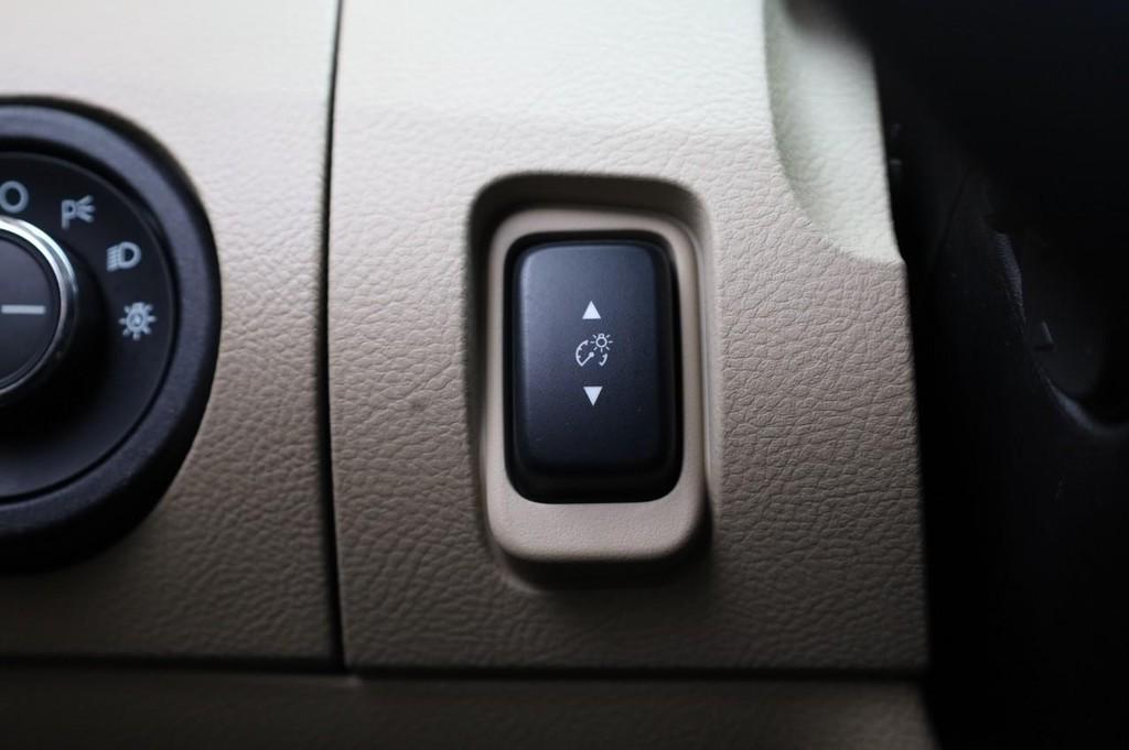 used 2014 Ford Taurus car, priced at $9,146