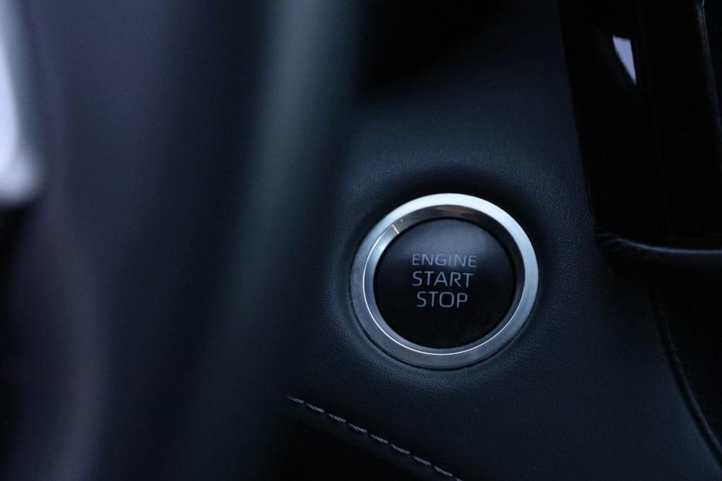 used 2024 Toyota Highlander car, priced at $36,569