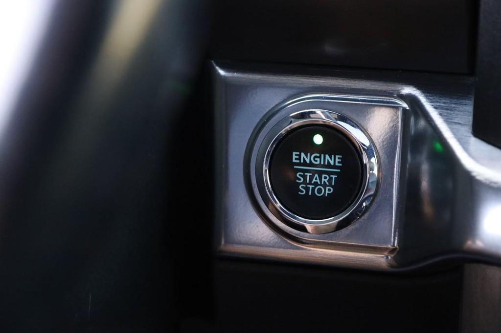 used 2021 Ford F-150 car, priced at $34,998