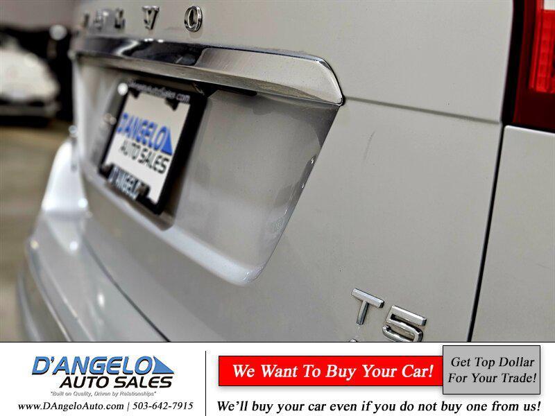 used 2015 Volvo XC60 car, priced at $15,988