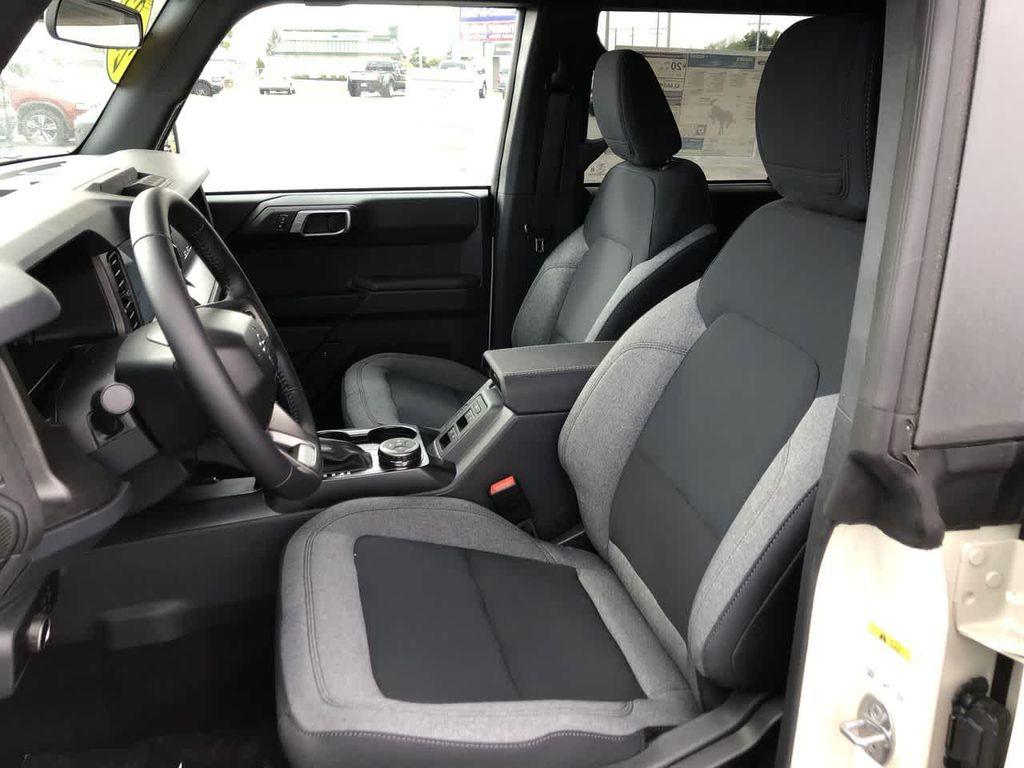 new 2025 Ford Bronco car, priced at $44,566