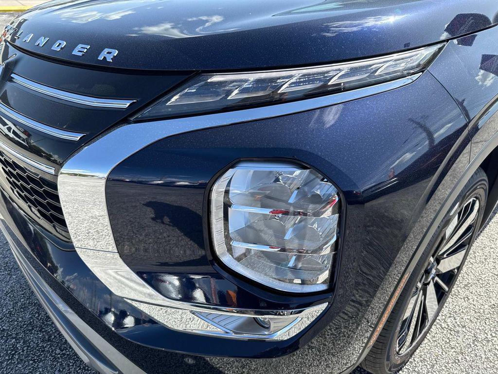 new 2025 Mitsubishi Outlander car, priced at $39,295