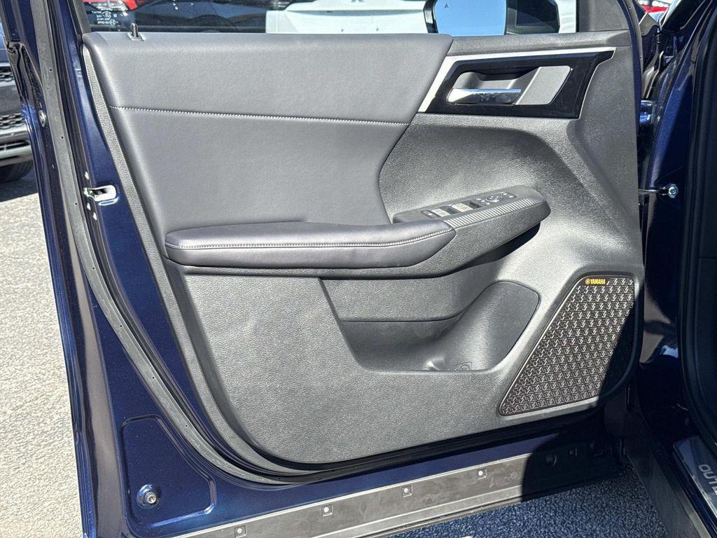 new 2026 Mitsubishi Outlander car, priced at $35,245