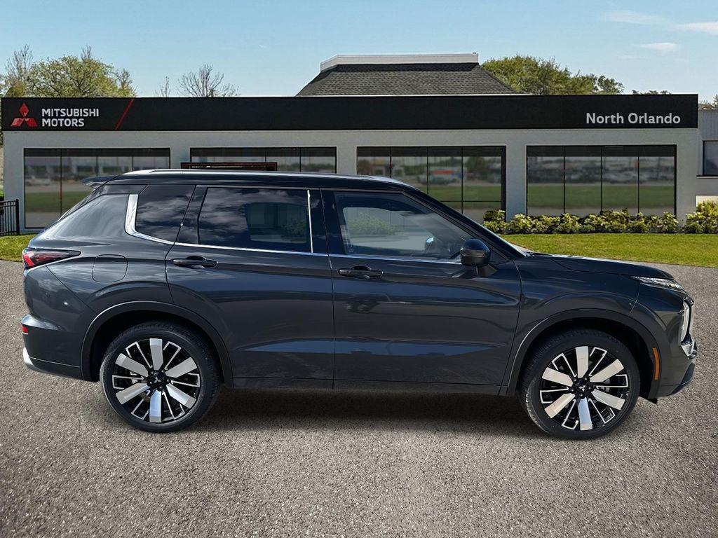 new 2025 Mitsubishi Outlander car, priced at $44,350