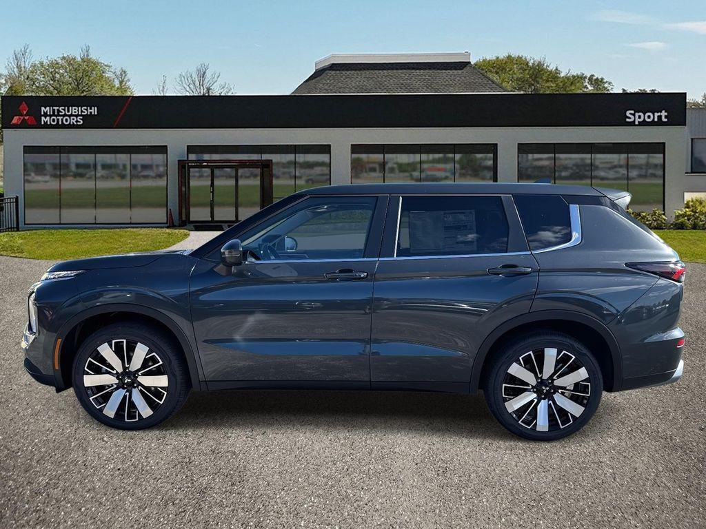 new 2025 Mitsubishi Outlander car, priced at $31,445