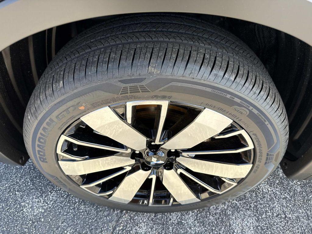 new 2025 Mitsubishi Outlander car, priced at $39,445