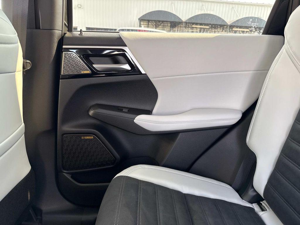 new 2025 Mitsubishi Outlander car, priced at $39,900