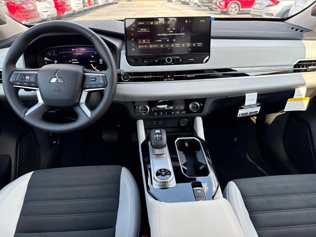 new 2025 Mitsubishi Outlander car, priced at $39,900