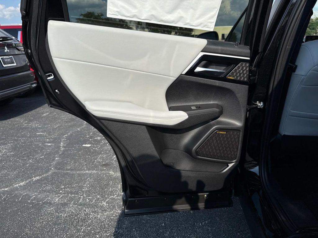 new 2025 Mitsubishi Outlander car, priced at $39,900