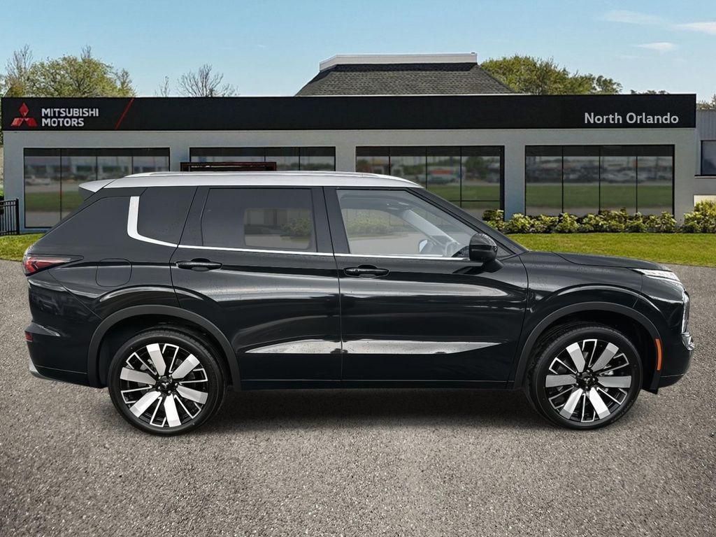 new 2025 Mitsubishi Outlander car, priced at $37,590