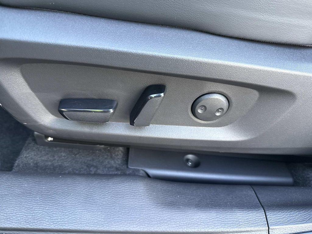 new 2025 Mitsubishi Outlander car, priced at $39,200