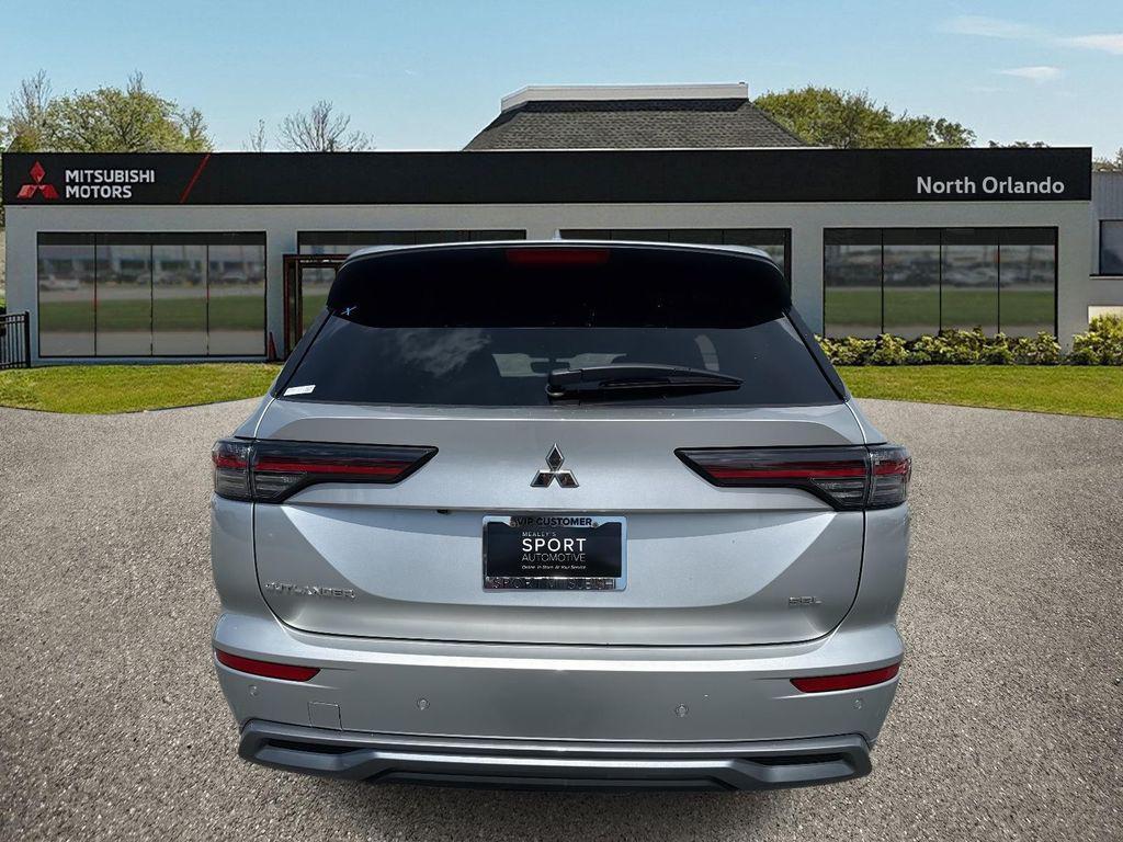 new 2025 Mitsubishi Outlander car, priced at $33,305