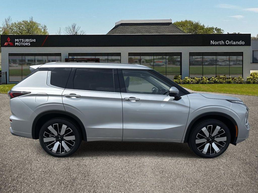 new 2025 Mitsubishi Outlander car, priced at $41,005