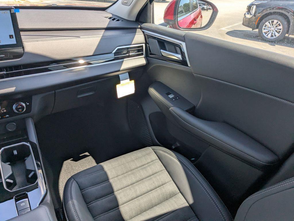 new 2025 Mitsubishi Outlander car, priced at $38,375