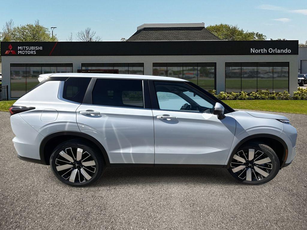 new 2026 Mitsubishi Outlander car, priced at $32,775